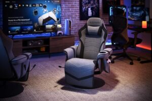 RESPAWN 900 Gaming Chair w/ Leg Rest & Cupholder - Gray